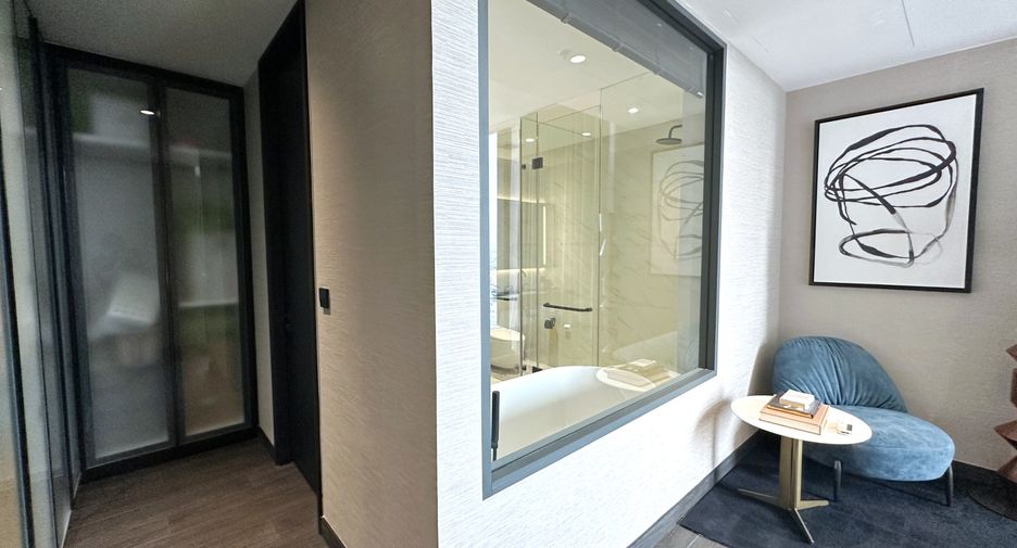 For rent 2 bedrooms condo in Sathon, Bangkok