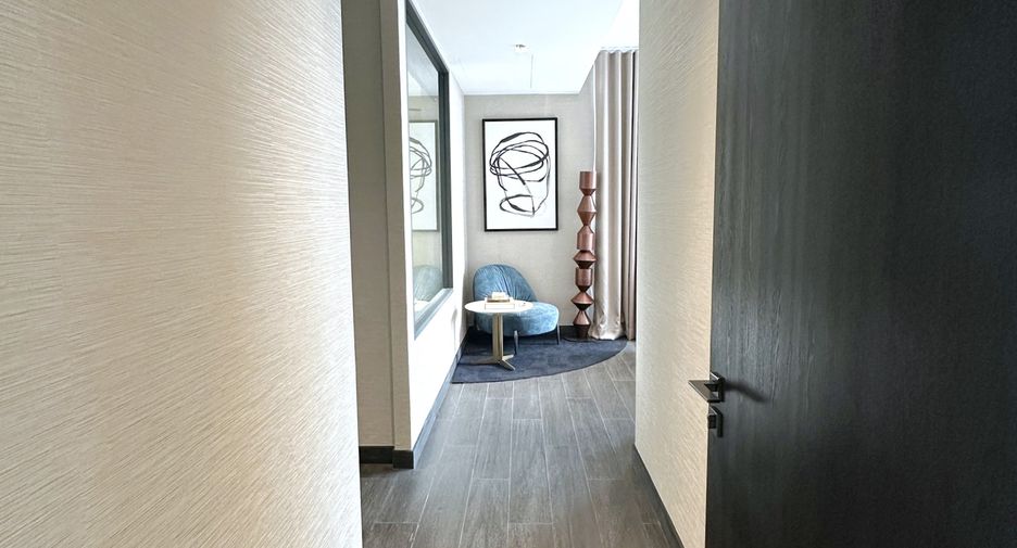 For rent 2 bedrooms condo in Sathon, Bangkok