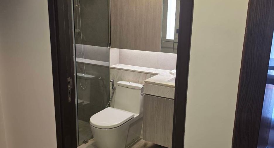 Wohnung zur Miete mit 3 Zimmer in Khlong Toei, Bangkok