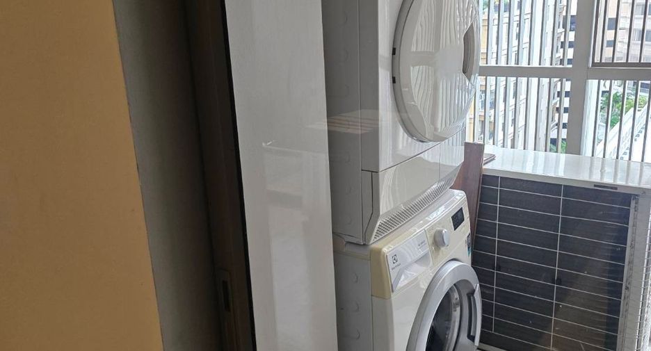 Wohnung zur Miete mit 3 Zimmer in Khlong Toei, Bangkok