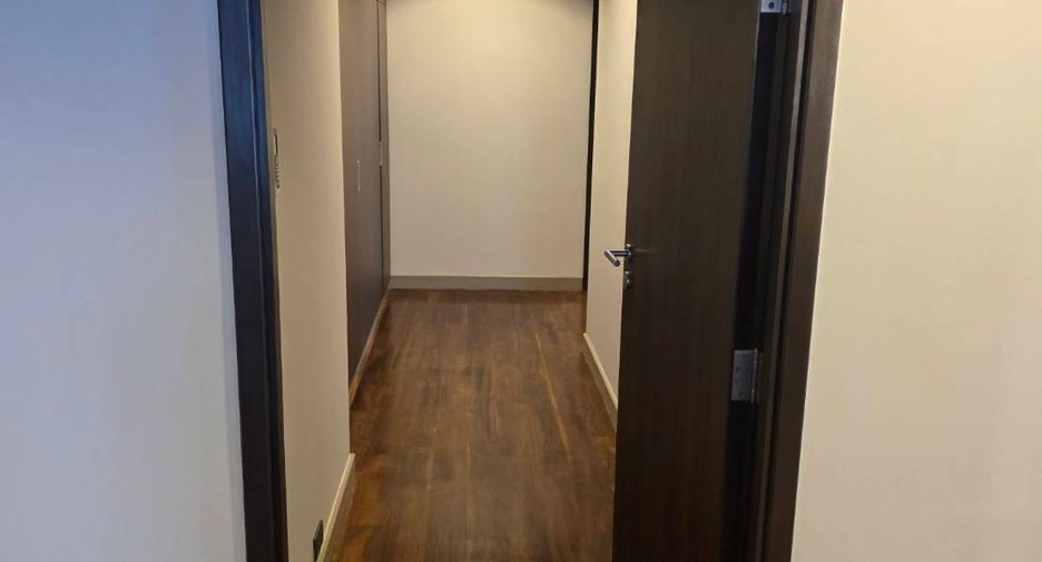 Wohnung zur Miete mit 3 Zimmer in Khlong Toei, Bangkok