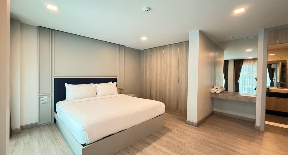 For rent 1 bed condo in Watthana, Bangkok