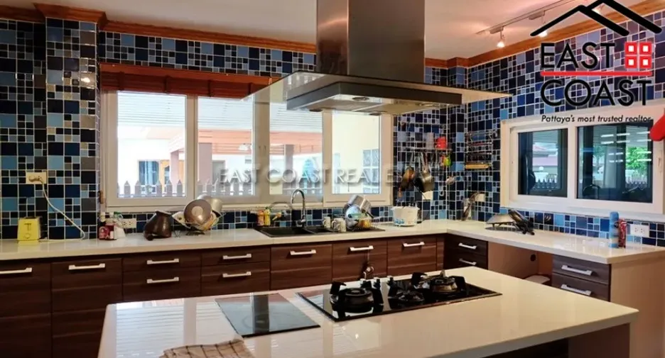 For rent 4 bedrooms house in Bang Lamung, Chonburi