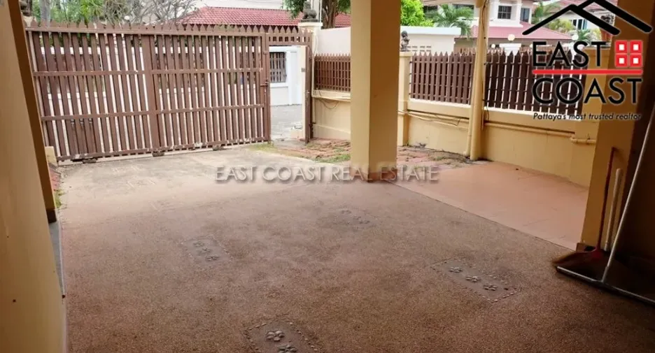 For rent 4 bedrooms house in Bang Lamung, Chonburi
