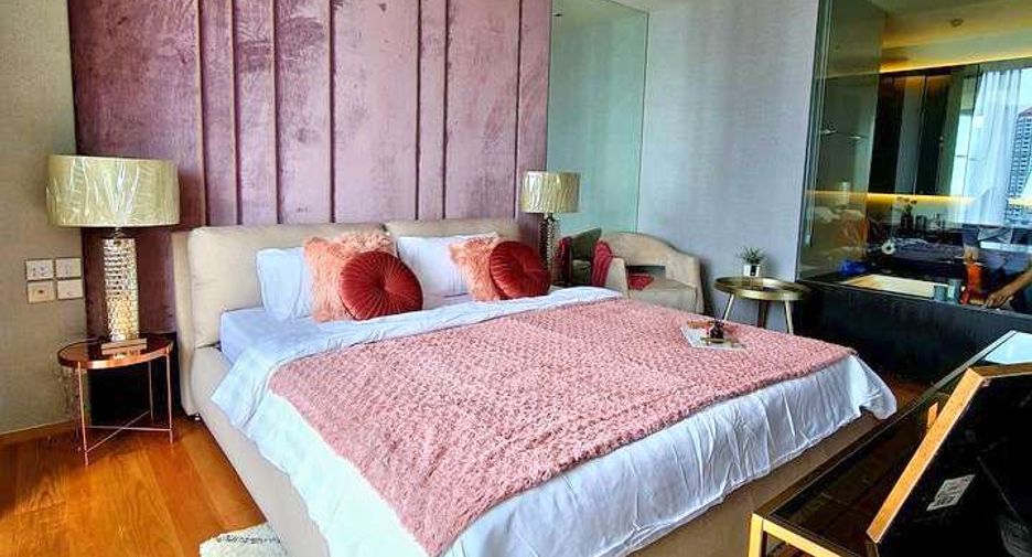 For rent and for sale 2 bedrooms condo in Khlong Toei, Bangkok