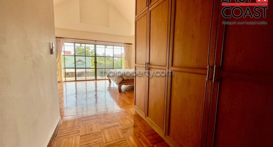For rent 5 bedrooms house in East Pattaya, Pattaya