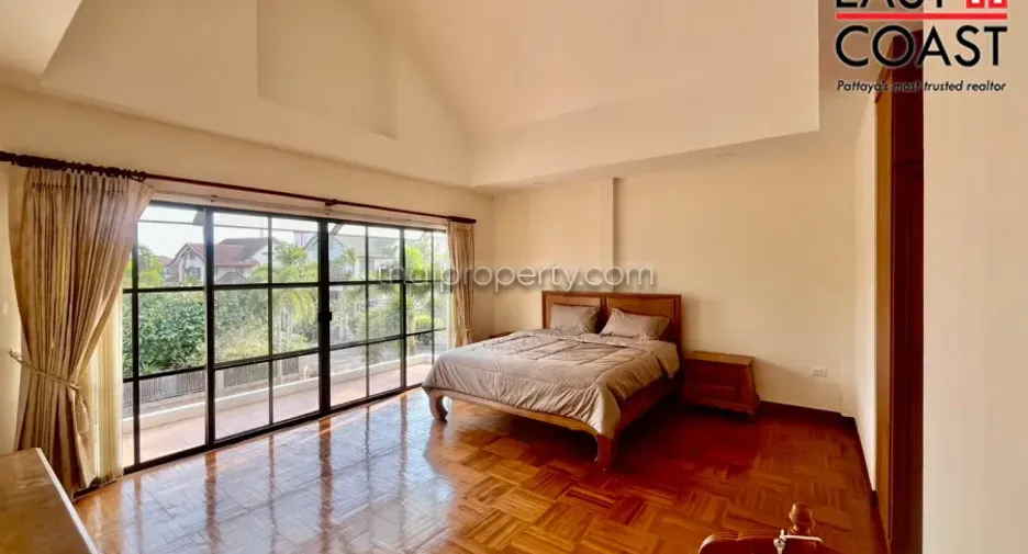 For rent 5 bedrooms house in Bang Lamung, Chonburi