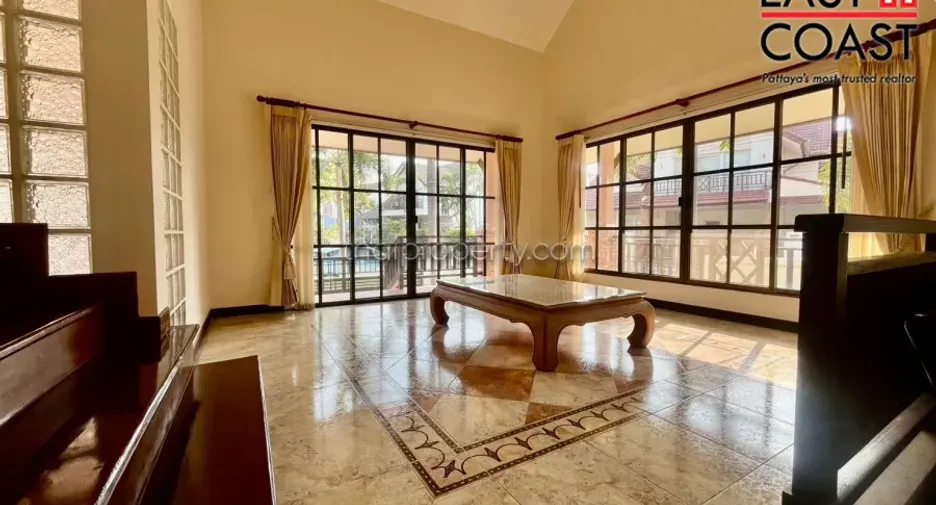 For rent 5 bedrooms house in Bang Lamung, Chonburi