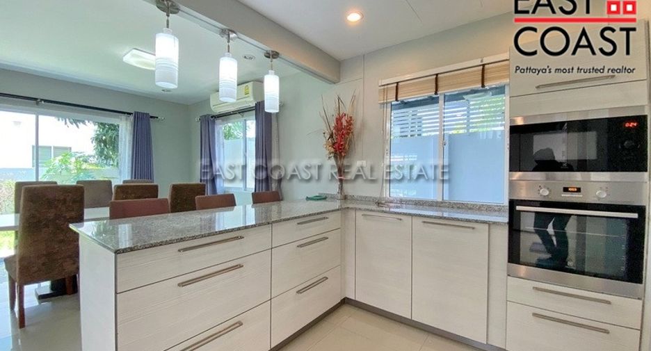 For rent 3 bedrooms house in East Pattaya, Pattaya