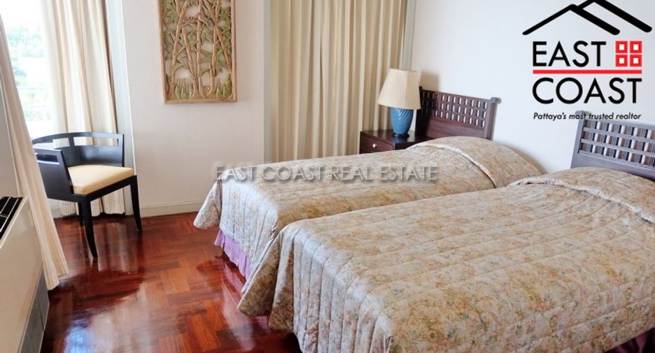 For rent 3 bedrooms condo in Pratumnak, Pattaya