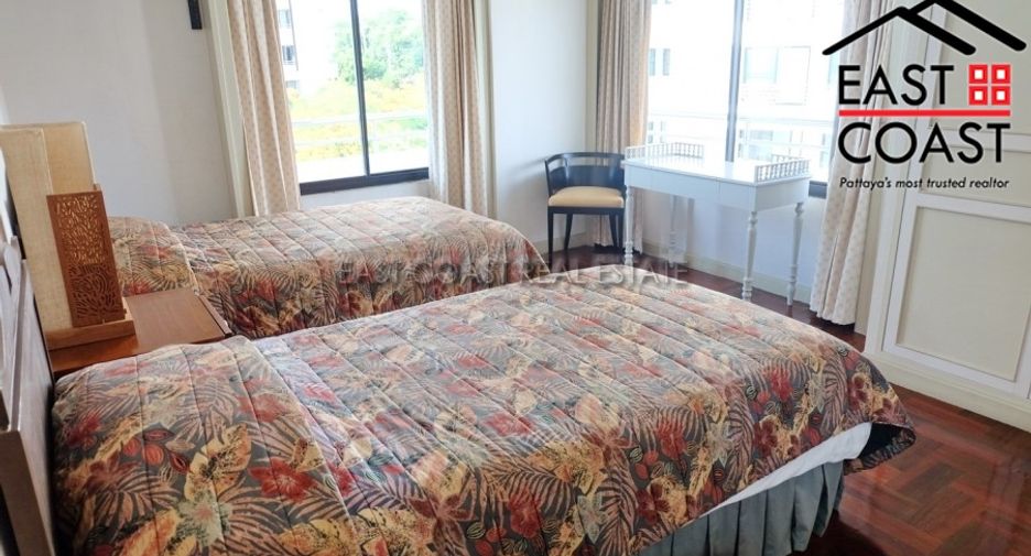 For rent 3 bedrooms condo in Pratumnak, Pattaya