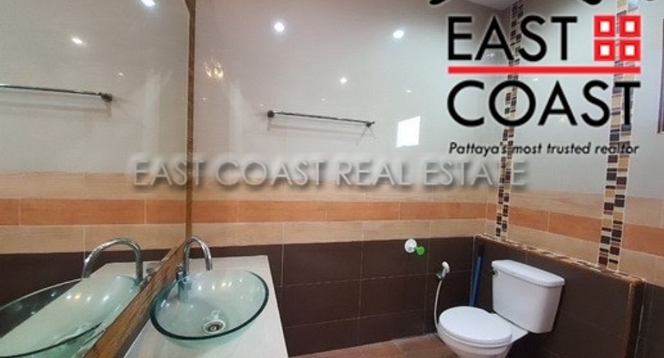 For rent 3 bedrooms house in Huay Yai, Pattaya