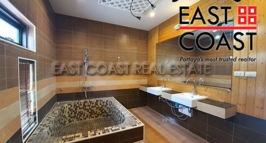 For rent 3 bedrooms house in Huay Yai, Pattaya