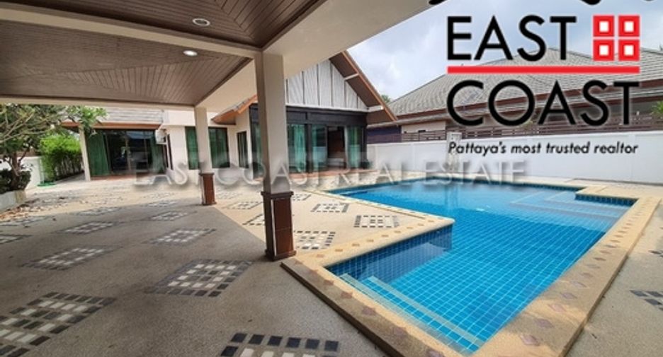 For rent 3 bedrooms house in Huay Yai, Pattaya