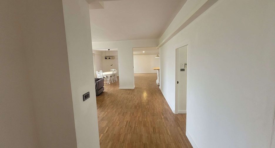 Wohnung zur Miete mit 3 Zimmer in Watthana, Bangkok