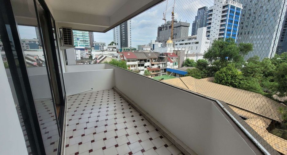 Wohnung zur Miete mit 3 Zimmer in Watthana, Bangkok