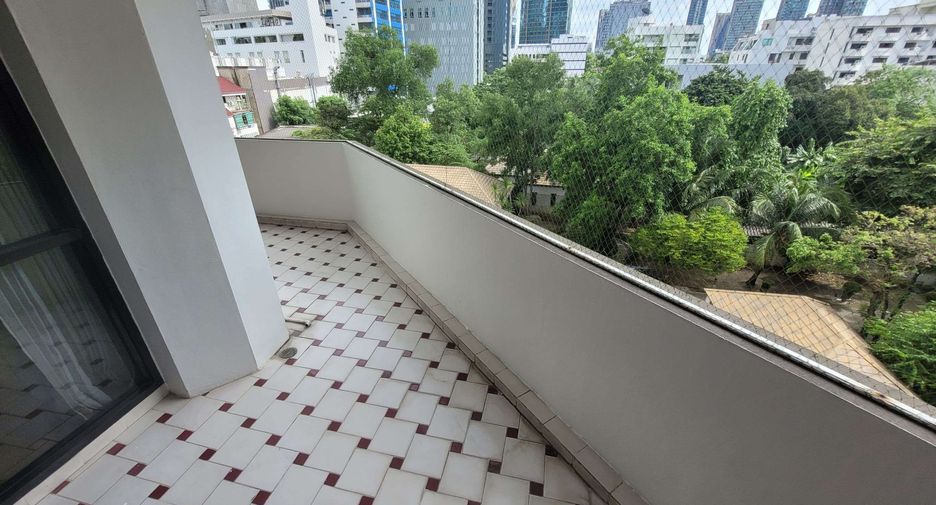 Wohnung zur Miete mit 3 Zimmer in Watthana, Bangkok