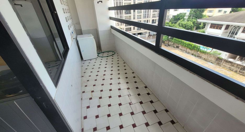 Wohnung zur Miete mit 3 Zimmer in Watthana, Bangkok