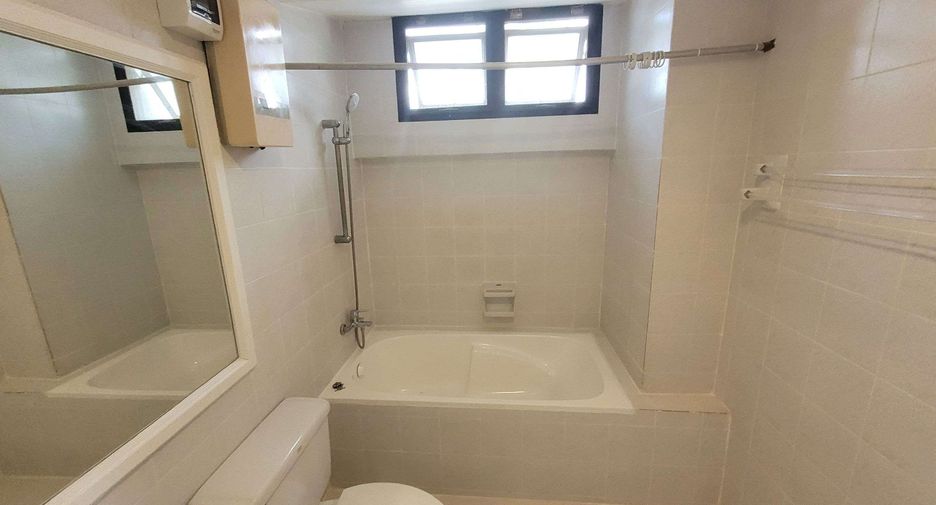 Wohnung zur Miete mit 3 Zimmer in Watthana, Bangkok