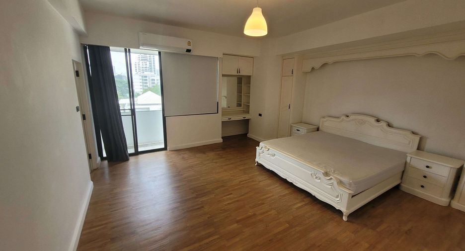 Wohnung zur Miete mit 3 Zimmer in Watthana, Bangkok