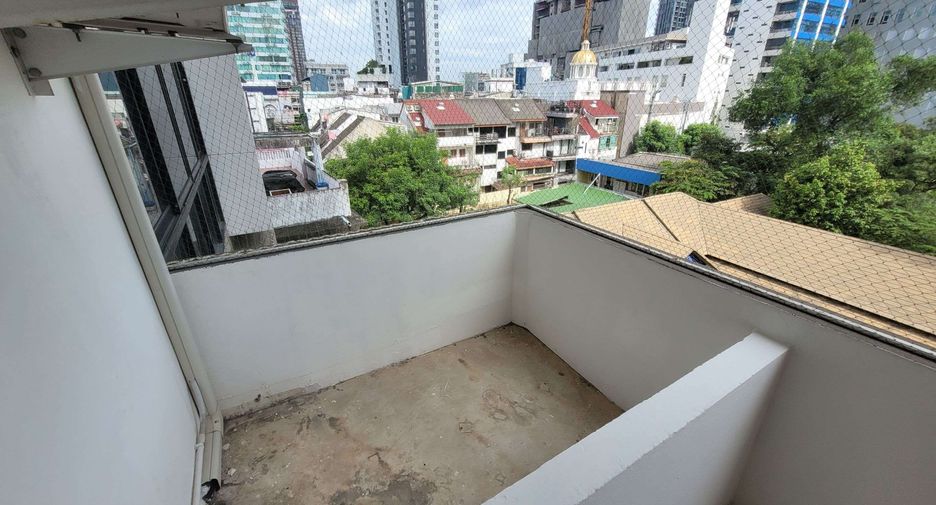 Wohnung zur Miete mit 3 Zimmer in Watthana, Bangkok