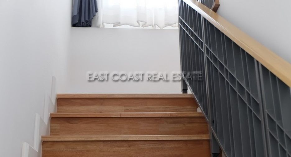 For rent 3 bedrooms house in East Pattaya, Pattaya