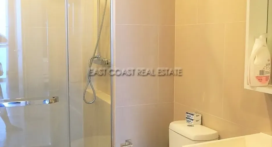 For rent 2 bedrooms condo in Bang Lamung, Chonburi