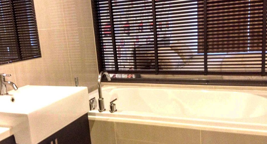 For rent 1 bed condo in Watthana, Bangkok