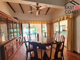 Casa en alquiler de 3 habitaciones en Bang Lamung, Chonburi