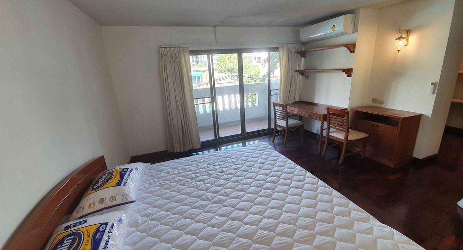 Wohnung zur Miete mit 3 Zimmer in Watthana, Bangkok