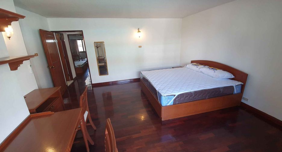 Wohnung zur Miete mit 3 Zimmer in Watthana, Bangkok