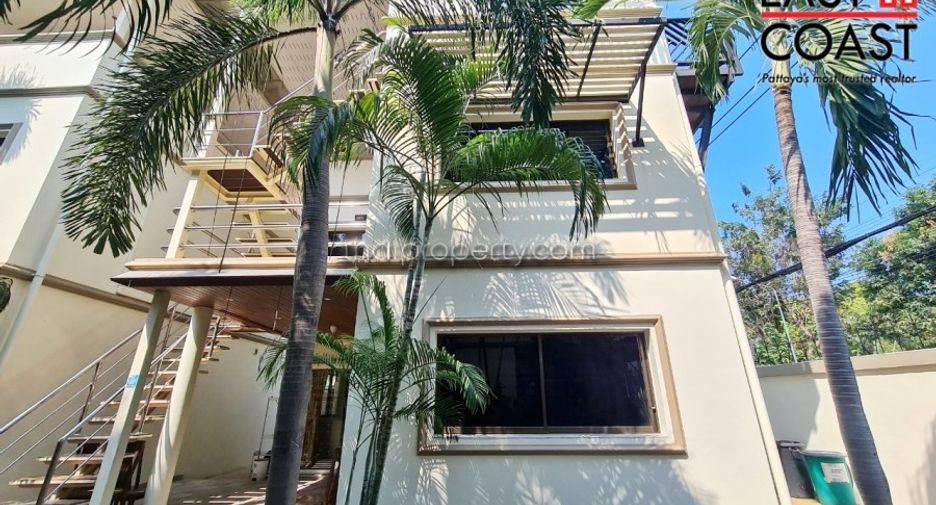 À louer 3 chambres maison à Bang Lamung, Chonburi