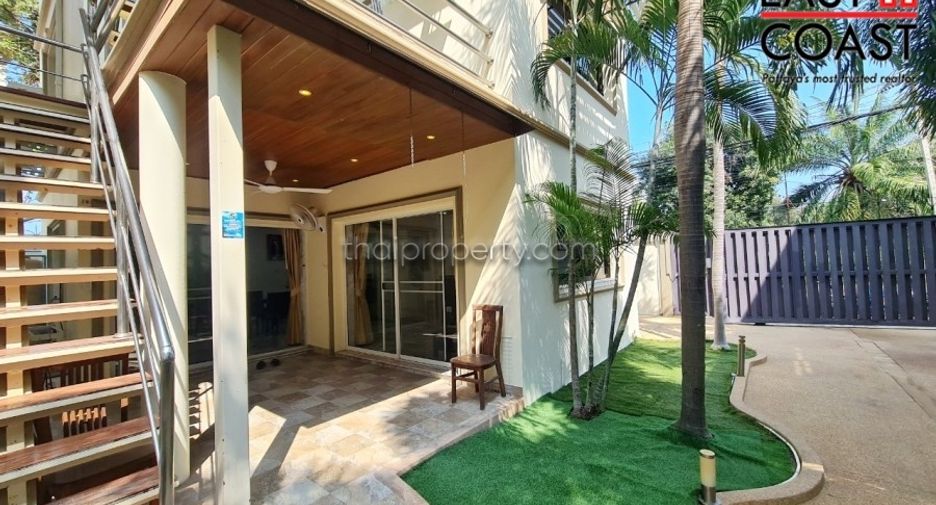 À louer 3 chambres maison à Bang Lamung, Chonburi