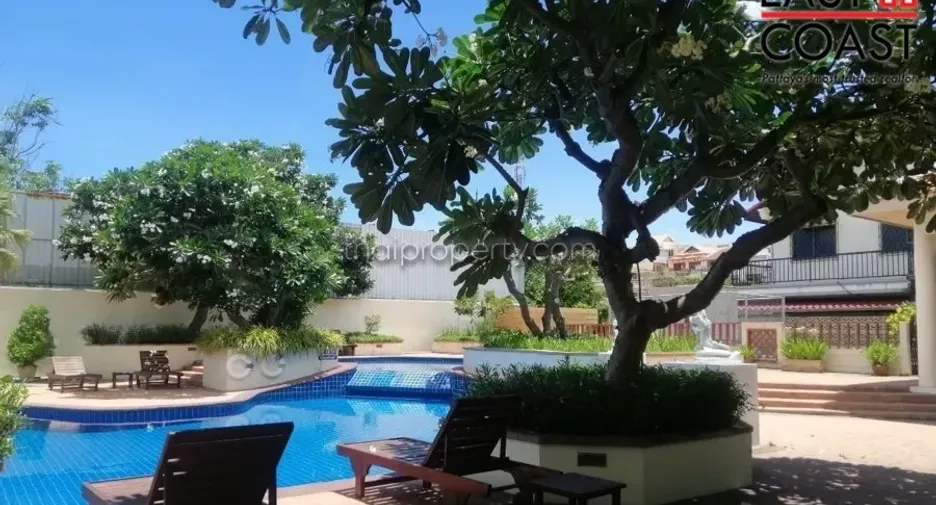 For rent 3 bedrooms condo in Jomtien, Pattaya
