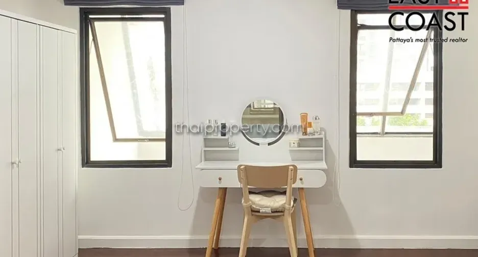 For rent 3 bedrooms condo in Jomtien, Pattaya