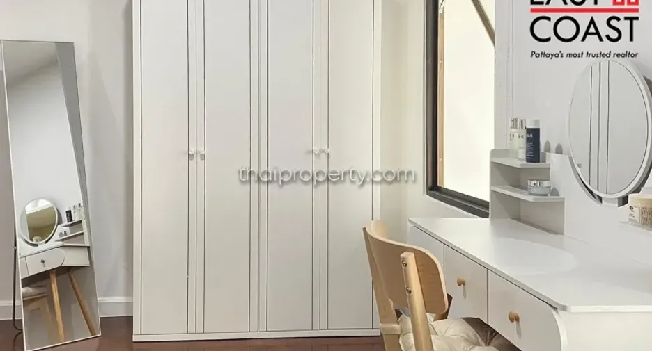 For rent 3 bedrooms condo in Jomtien, Pattaya