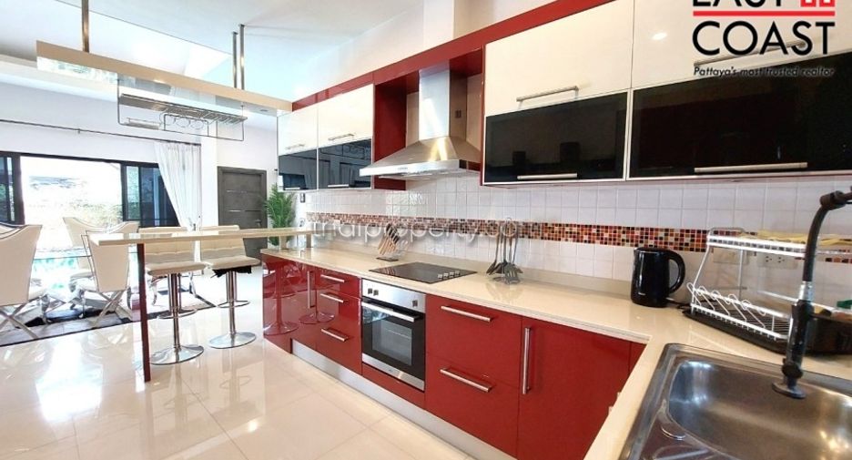 For rent 2 bedrooms house in Huay Yai, Pattaya