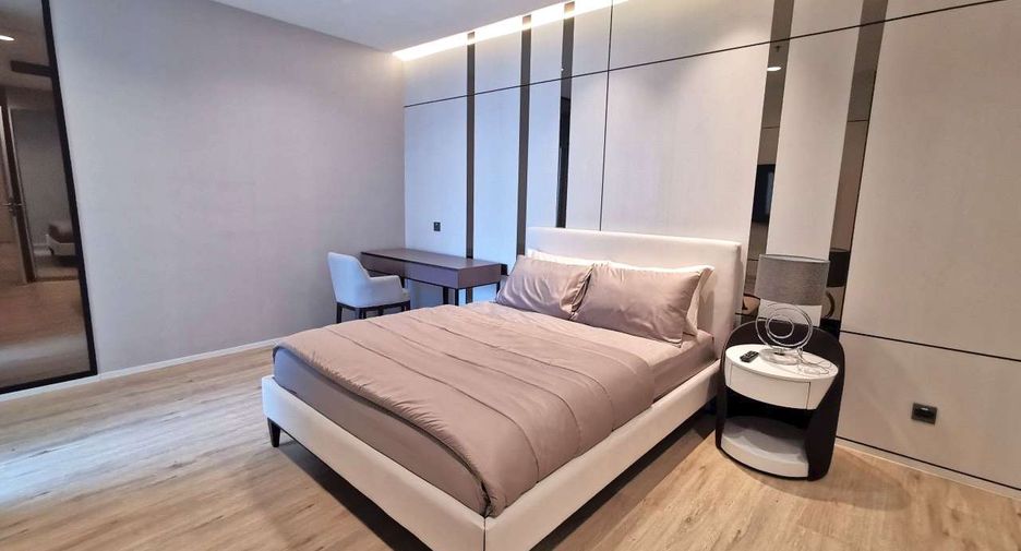 For rent 2 bedrooms condo in Khlong Toei, Bangkok