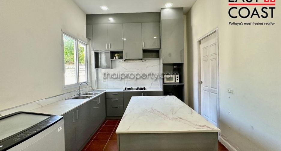 For rent 3 bedrooms house in East Pattaya, Pattaya