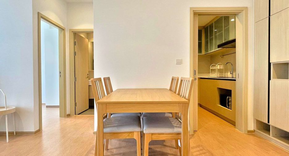 For rent 2 bedrooms condo in Watthana, Bangkok
