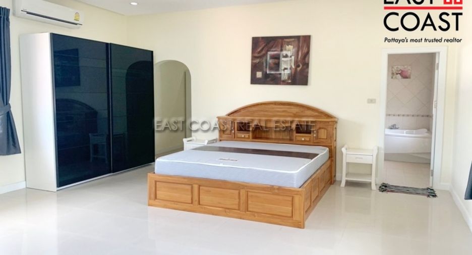 For rent 4 bedrooms house in East Pattaya, Pattaya