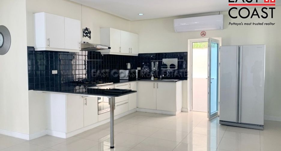 For rent 4 bedrooms house in East Pattaya, Pattaya