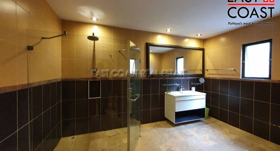 For rent 3 bedrooms house in East Pattaya, Pattaya