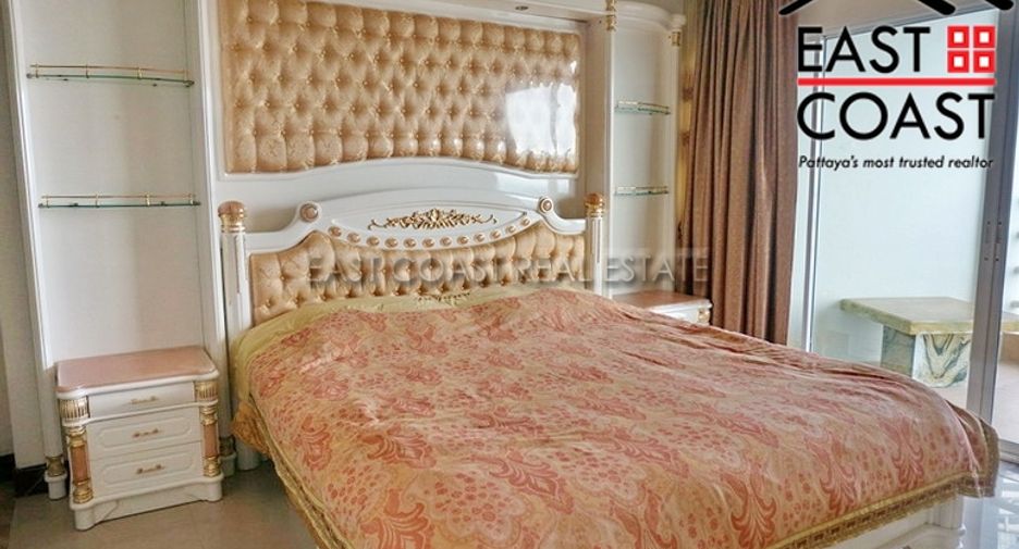 For rent 2 bedrooms condo in Pratumnak, Pattaya