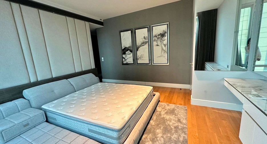 Wohnung zur Miete und zum Kauf mit 3 Zimmer in Watthana, Bangkok