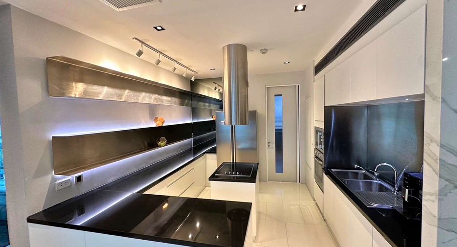 Wohnung zur Miete und zum Kauf mit 3 Zimmer in Watthana, Bangkok