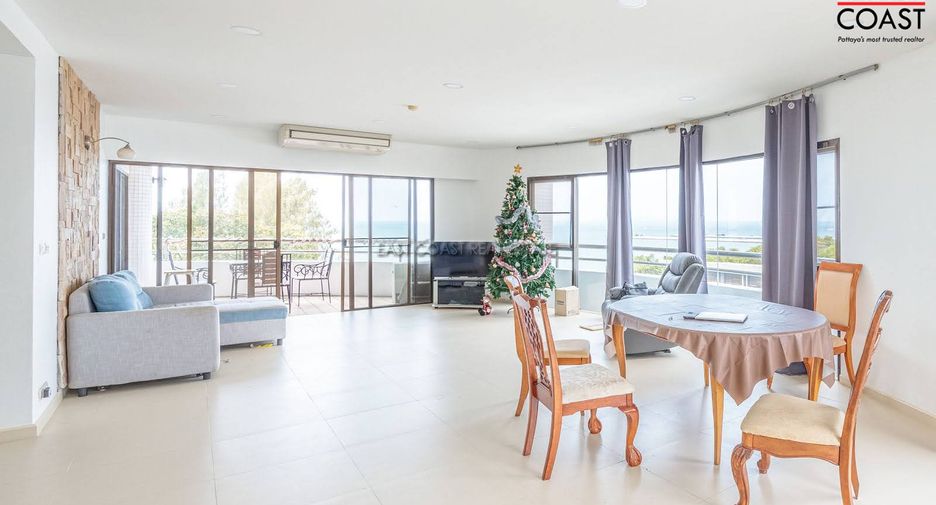 For rent 3 bedrooms condo in Sattahip, Chonburi