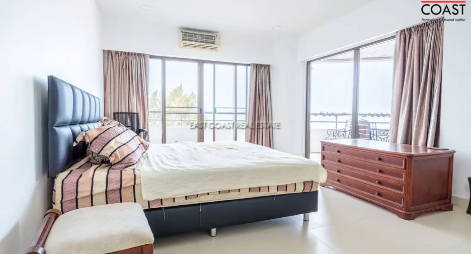 Аренда 3 спальни кондо в Na Jomtien, Паттайя