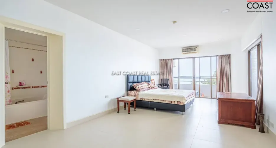 Аренда 3 спальни кондо в Na Jomtien, Паттайя