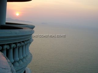 For rent 2 bedrooms condo in Bang Lamung, Chonburi